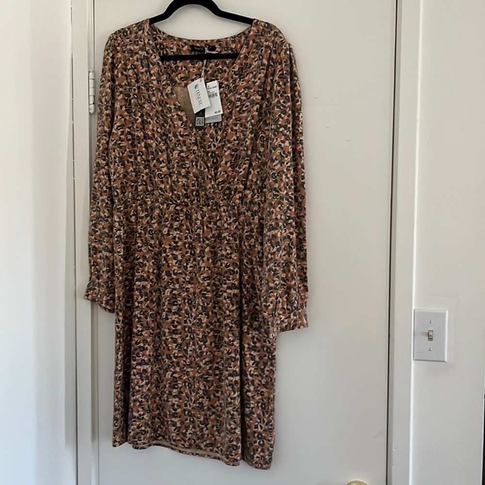Lovely Wild Hearts prairie dress. Slip on and go!